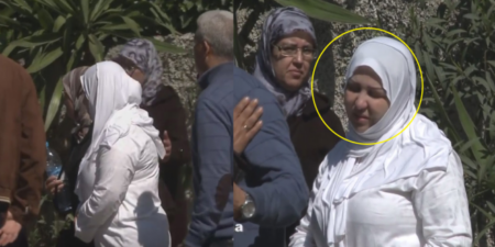 هذا هو السبب الرئيسي الذي دفع زوجة مرداس و عشيقها إلى ارتكاب جريمتهم البشعة هذا هو السبب الرئيسي الذي دفع زوجة مرداس و عشيقها إلى ارتكاب جريمتهم البشعة