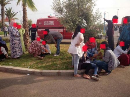 إغماء جماعي لتلميذات في حصة التربية الاسلامية وتكليف فقيه بتلاوة القران عليهن بالمستعجلات إغماء جماعي لتلميذات في حصة التربية الاسلامية وتكليف فقيه بتلاوة القران عليهن بالمستعجلات