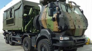 نقل عتاد عسكري ضخم للقاعدة العسكرية بطانطان