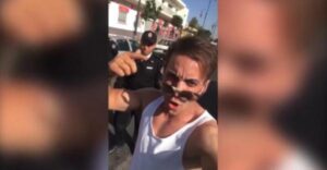 ولد الفشوش الذي أغضب المغاربة بتصرفاته يتسبب في وضع شرطيين تحت الحراسة النظرية