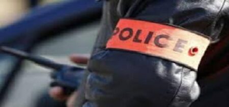 ضابط في "الديستي" مخمور يقفز من الطابق الثاني بعدما ضبط في وضع مشبوه داخل شقة جاره