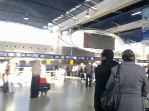 مافيا تهريب بالمطار تجر موظفين وجمركيين للتحقيق