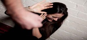 صادم:شاب يقتل زوجته صفعا أمام والدتها!