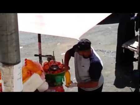 أكادير:اعتقال أكبر بائع "النفحة" في جبة بائع مشروب العصير بمحيط مؤسسة تعليمية بأكادير