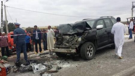 مأساة:مصرع 3 أشخاص من أسرة واحدة في حادث تصادم سيارتين بالطريق السيار مأساة:مصرع 3 أشخاص من أسرة واحدة في حادث تصادم سيارتين بالطريق السيار