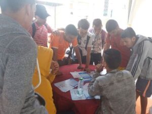 بالصور:تلاميذ أورير يستفيذون من توجيهات الملتقى الثالث للتوجيه المدرسي والجامعي والمهني بأورير في نسخته الثالثة