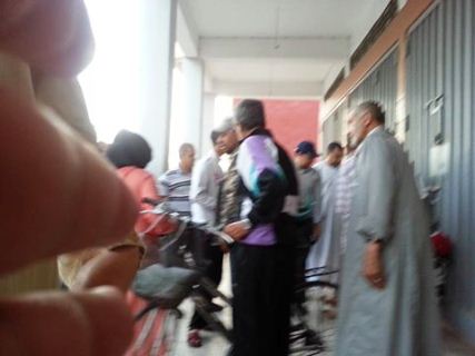 +صور:سيدة تنهار بعد سرقة حقيبتها بإنزكان، ونذاء الإستغاثة “شد الشفار، شد الشفار” يوقع باللص العشريني