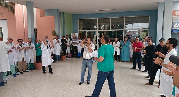 التدخل القمعي يدفع ممرضات وممرضون إلى الإحتجاج باشتوكة أيت باها.