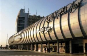 مغربية مقيمة ببلجيكا تلفظ آخر أنفاسها بعد وصولها إلى مطار القاهرة