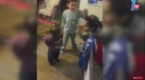 فيديو طريف جدا: الأطفال يناقشون أمورهم الخاصة مع أمهاتهم