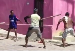 أفارقة يعتدون على تاجر بحي ليراك ويقطعون أصابع يده وهذه هي التفاصيل