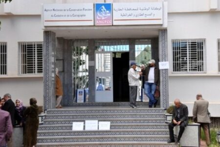 التحقيق مع جنرال متهم بالاستيلاء على عقارات مهاجرين