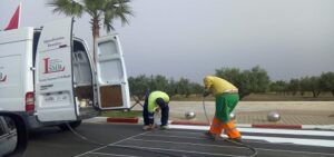 الاستعدادات والترتيبات التي عرفتها أكادير لاستقبال الملك تفجر روح الدعابة وبأسلوب مليء بالانتقادات