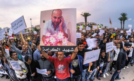 مسيرة الحسيمة تحبس الأنفاس هذا اليوم ..و النشطاء يتشبثون بالاحتجاج والسلطات تواصل حشد قواتها