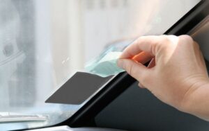 بنوك متهمة بالمتاجرة في بيانات “لافينييت”