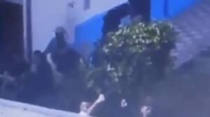 شاهد لحظة اعتقال ناصر الزفزافي من قبل رجال الأمن