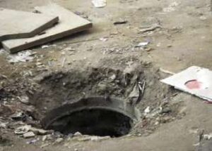 مأساة:مصرع طفل سقط في بالوعة للمياه وهذه هي التفاصيل