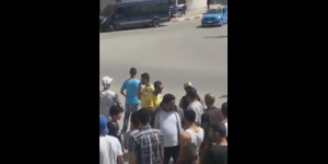 بعد الفوضى التي وقعت داخل المسجد بالحسيمة: القوات العمومية تُحاصر المكان الذي يتواجد به الزفزافي