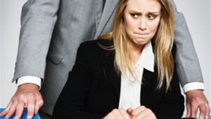 فضيحة أخرى شبيهة بالجنس مقابل النقط تتفجر بالجامعة