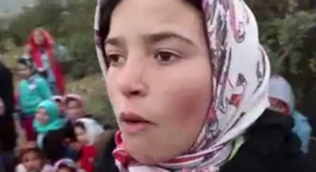 تلميذة أمازيغية تنتفض في وجه رجل سلطة "القايد قرا وفهم وحنا علاش يحرمنا"