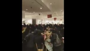 نايضة بين  بين خليجيات في “مول سعودي”