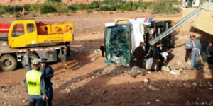 عااجل: +صور: ضحايا و مصابين بالعشرات في انقلاب حافلة لنقل المسافرين