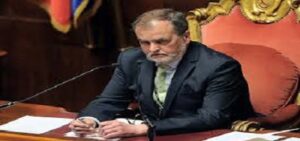 سياسي إيطالي يطالب باستئصال العضو الذكري لمهاجرين مغاربة