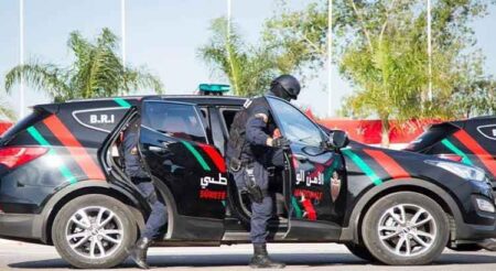 قضية رقية أبو علي وأقراصها الإباحية تعود إلى الواجهة وفرقة أمنية تداهم بيتها بحثا عن شريط فيديو يوثق فضائح مسؤولين في الدرك ومافيا تهريب الأرز بالمنطقة قضية رقية أبو علي وأقراصها الإباحية تعود إلى الواجهة وفرقة أمنية تداهم بيتها بحثا عن شريط فيديو يوثق فضائح مسؤولين في الدرك ومافيا تهريب الأرز بالمنطقة