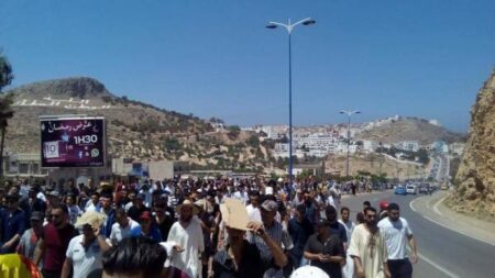 بالفيديو والصور:جنازة مهيبة من الحسيمة إلى أجدير لدفن والد مرتضى