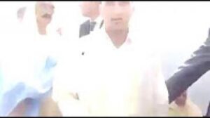 فيديو يوضح كيف تم طرد الإمام أثناء صلاة عيد الفطر لكثرة أخطائه