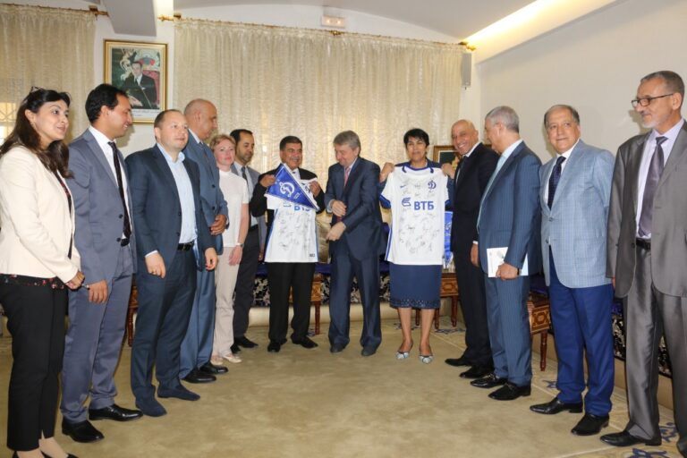 والي سوس تستقبل وفدا عن فريق كرة القدم لنادي ديناموموسكو من أجل تنويع المنتوج السياحي بالمدينة