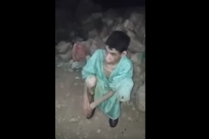 بالفيديو:زوجة الأب تحتجز فتاة لمدة 12 سنة داخل المنزل منذ وفاة والدتها