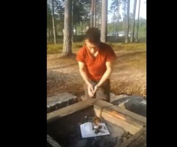 حقائق جديدة ومثيرة تظهر في قضية الشخص الذي ينحدر من أولاد تايمة والذي أعلن إلحاده على المباشر وبصق على القرآن وحرقه