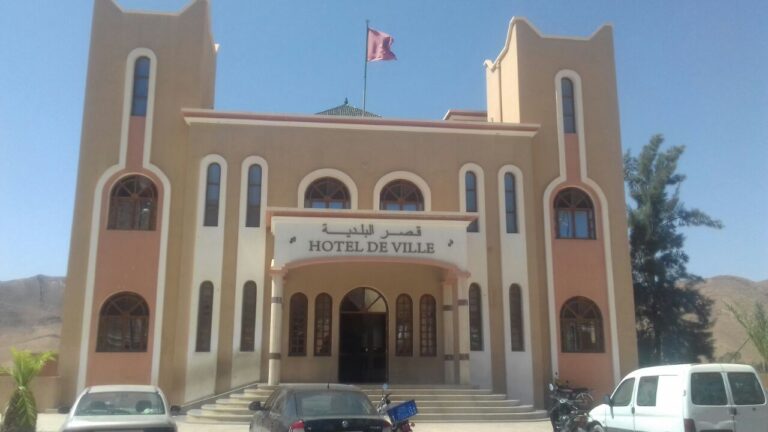 “الصراع داخل بلدية تالوين بتارودانت يتحول إلى حرب إعلامية متبادلة بين الرئيس وغريمه على مواقع التواصل الإجتماعي”