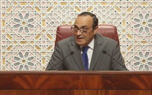 “قربلة” في البرلمان بسبب 6 وزراء يلعبون بالتلفون 10 1 232