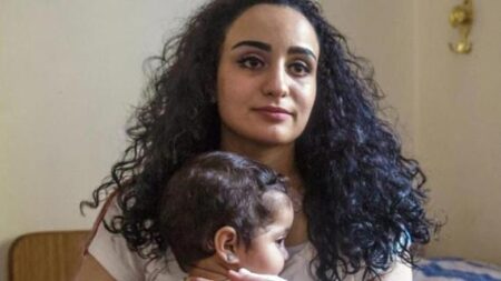 مغربية تروي قصتها مع داعش..تزوجت 3 مرات وأنجبت طفلين ثم هربت..