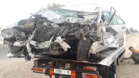 +صور مؤثرة: حادثة سير خطيرة بين سيارة وحافلة بإنزكان تسفر على ما يلي: