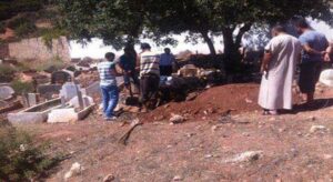 نشطاء يتداولون صورة لقبر عماد العتابي والبشتيوي يؤكد نقل الجثة عبر مروحية