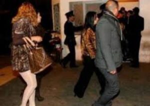 فضيحة:ضبط مسؤول “المخازنية” وعشيقته في وضع محرج داخل مقر القيادة