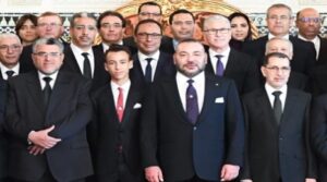 معطيات جديدة عن الوزراء 10 في حكومة العثماني الممنوعين من مغادرة المغرب وعدم إغلاق هواتفهم.