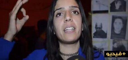 بالفيديو:سيليا الزياني تفجرها على قناة دولية "تم تصويري عارية بحجة الإجراءات القانونية"وأحمل المسؤولية للقوات العمومية إن تم تسريبه