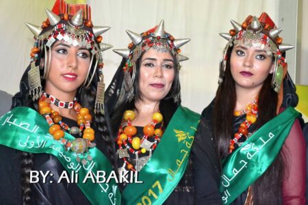 تتويج "حنان بوفريو"ملكة جمال الصبار /أكناري لسنة2017 بسيدي افني