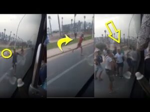 (+فيديو).خطير بأكادير: شبان مراهقون يهاجمون حافلة للنقل العمومي بالحجارة، واستنفار يعقب الحادث: 1 q 1
