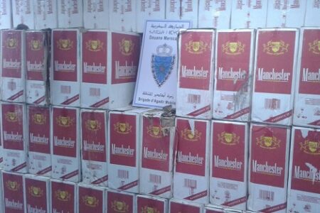 مطاردة هوليودية لمركبة بين الضيعات الفلاحية باشتوكة تنتهي بحجز أزيد من 45 ألف علبة سجائر مهربة، وجمارك أكادير تدخل على خط القضية. مطاردة هوليودية لمركبة بين الضيعات الفلاحية باشتوكة تنتهي بحجز أزيد من 45 ألف علبة سجائر مهربة، وجمارك أكادير تدخل على خط القضية.