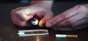 القصة الكاملة لإمام مغربي أصدر فتوى بتحليل استعمال الزوج “الزطلة” إذا كانت زوجته قبيحة حتى يراها جميلة