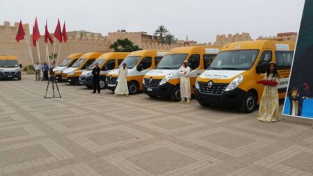 مبادرات تشاركية...20 حافلة جديدة لدعم النقل المدرسي في تارودانت