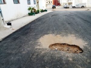 أكادير: الحي المحمدي حفر ومطبات  تُؤرق بال الساكنة