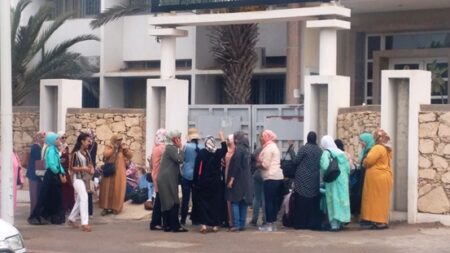 ست نقابات تعليمية تندد باستهداف الأساتذة المتعاقدين بإنزكان أيت ملول