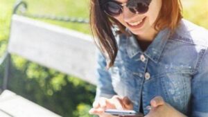 انتبه: 4 أشياء مريبة يسجلها عنك هاتفك النقال سرا. 1 a 85