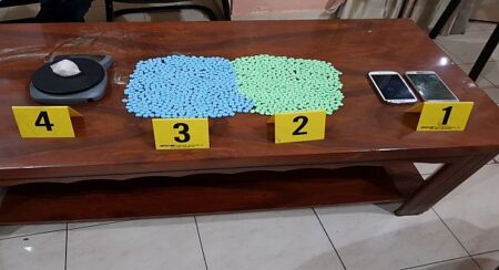 أمن اكادير يواصل حربه على مخدر”الاكستازي”و يوقف شخصين متلبسين بترويج القرقوبي أمن اكادير يواصل حربه على مخدر"الاكستازي"و يوقف شخصين متلبسين بترويج القرقوبي